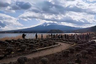 偏向虎山行！锡安第三节4中4独得9分3助攻 出手全部来自内线